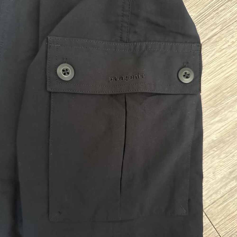 Patagonia Women's Black Cargo Pocket Skort Size 8 - Picture 6 of 7